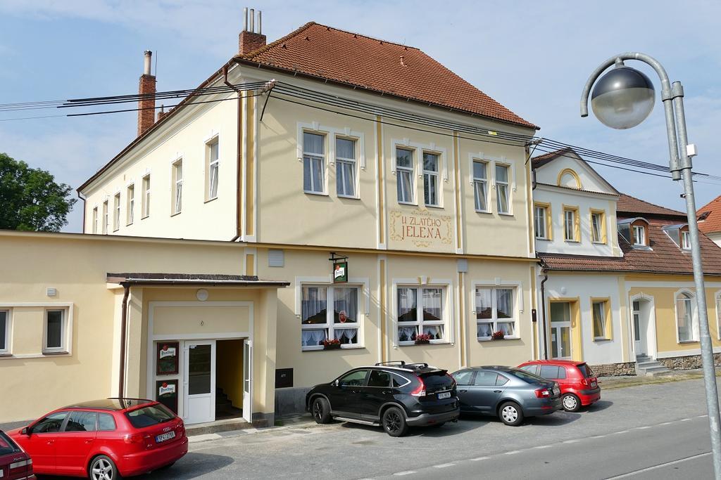 Guest House U Zlateho Jelena Zinkovy Exterior photo